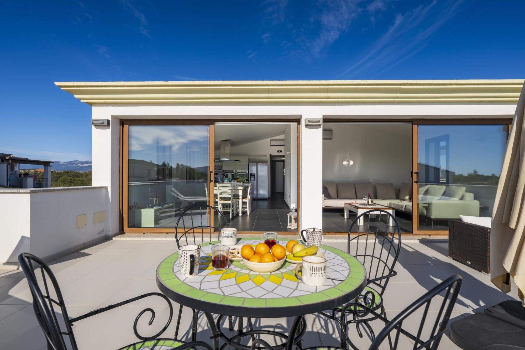 Lighthouse Holiday Home อาร์บาตักซ์ ภายนอก รูปภาพ